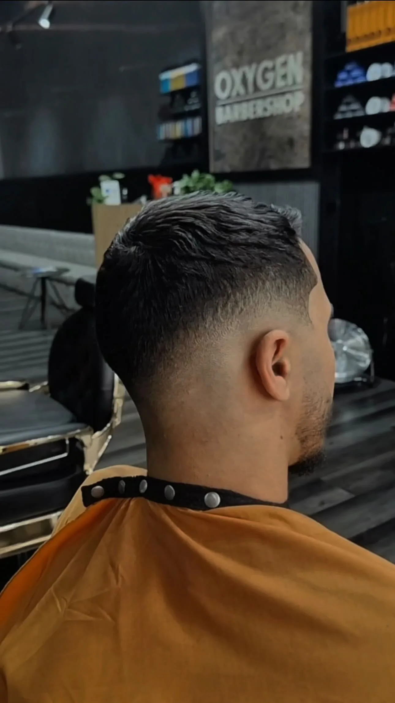 Mid taper rear view in the branded chair